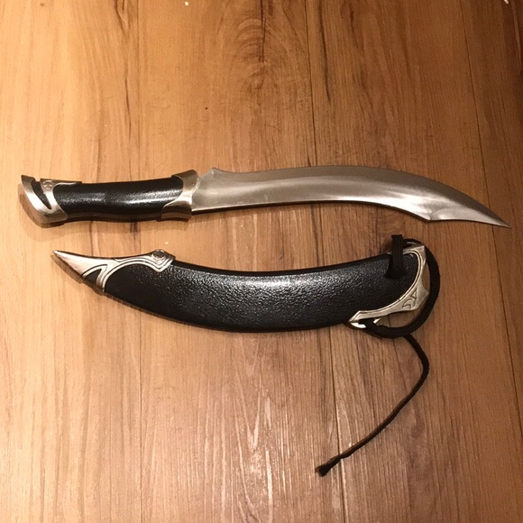 Aragorn’s Dagger - Picture 3 of 3